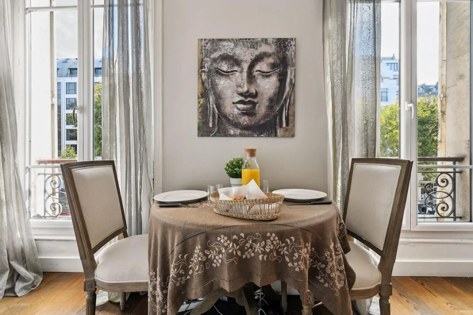 Bnbnook - Stylish 1Br - Heart Of Golden Triangle Paris Apartment